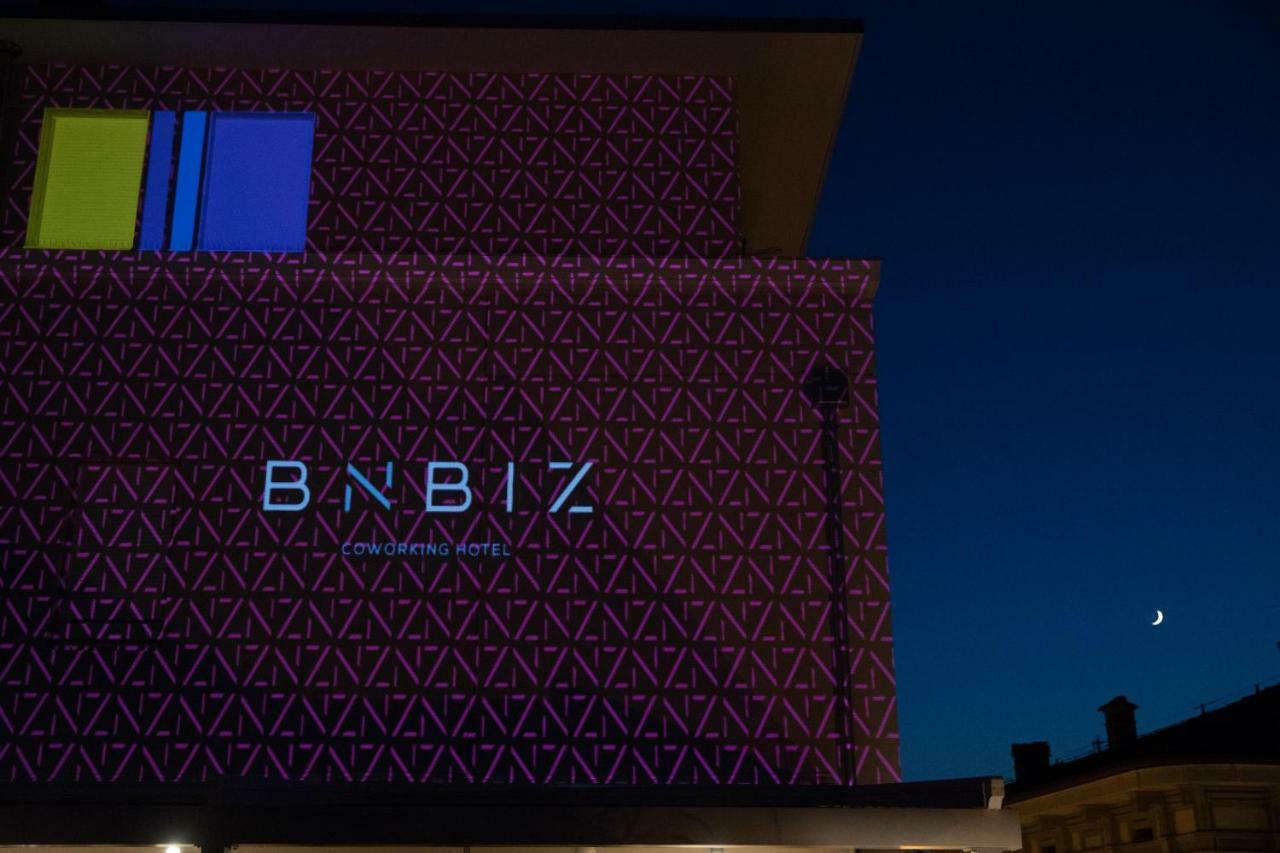 Bnbiz - Coworking Hotel Fiorenzuola dʼArda Exterior foto